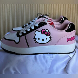 WOMEN’S~HELLO KITTY~SNEAKERS~NIB~ 8